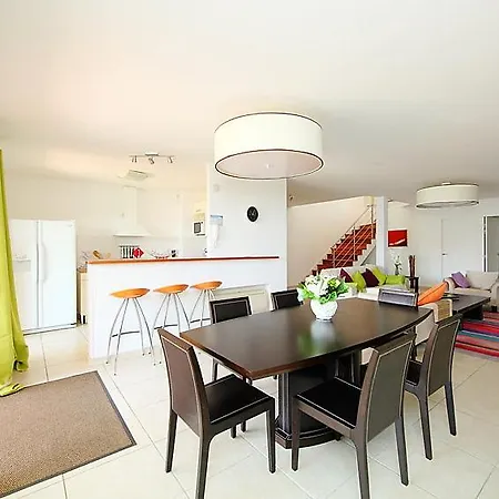 Le Cap D'agde Sleeps 6 Air Con Wifi * Agde